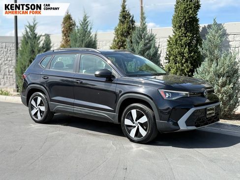 Used 2025 Volkswagen Taos S AWD/4WD image 12