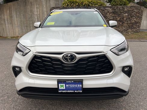 Used 2022 Toyota Highlander XLE image 8