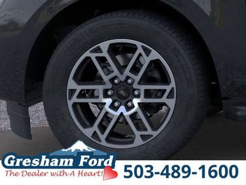 New 2025 Ford Expedition Active image 22