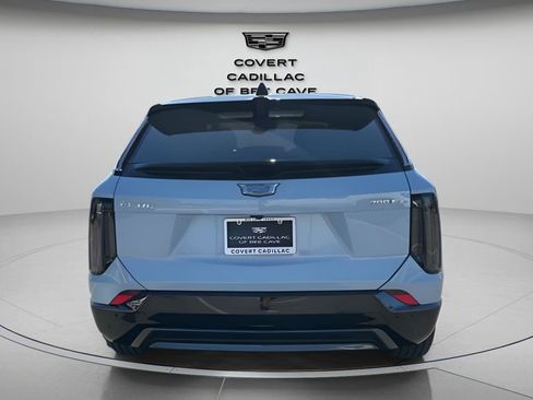 New 2026 Cadillac Optiq Sport 2 image 8