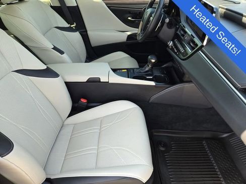 Used 2024 Lexus ES 350 w/ Luxury Package FWD image 13