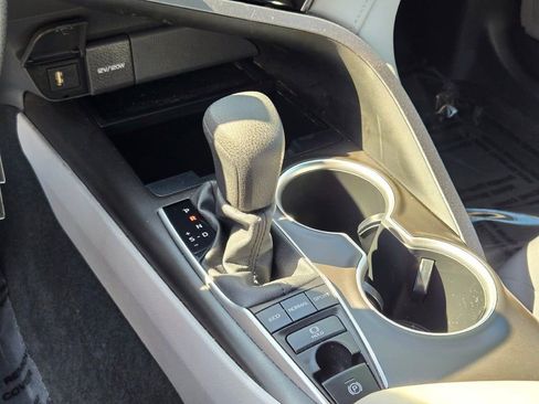 Used 2022 Toyota Camry LE image 26
