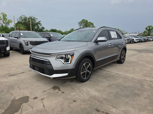 New 2026 Kia Niro EX FWD image 4