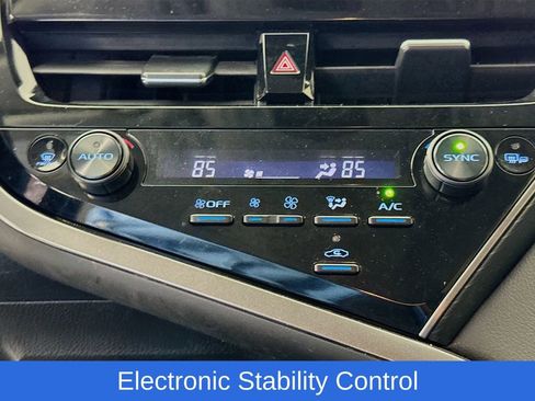 Used 2024 Toyota Camry SE image 21