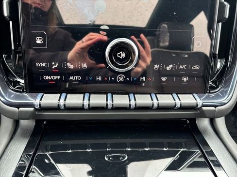 New 2026 GMC Yukon XL AT4 Ultimate image 15