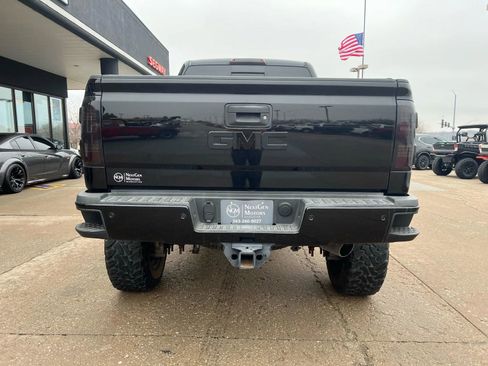 Used 2015 GMC Sierra 2500 Denali w/ Duramax Plus Package image 7