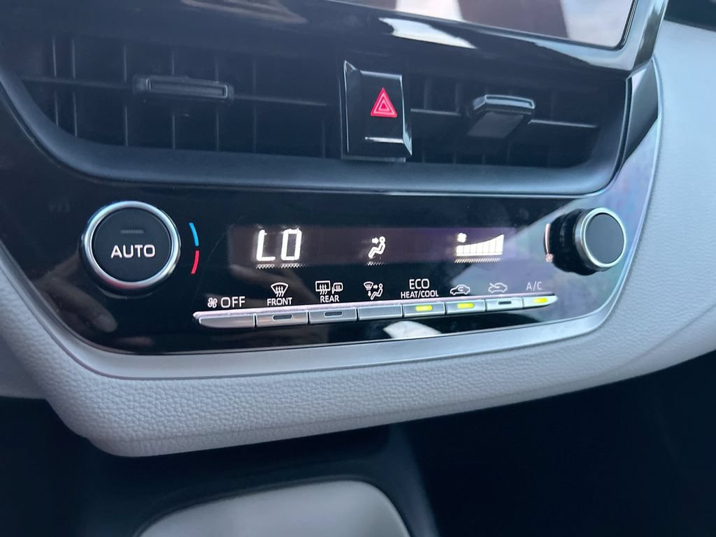 Used 2026 Toyota Corolla LE FWD image 24