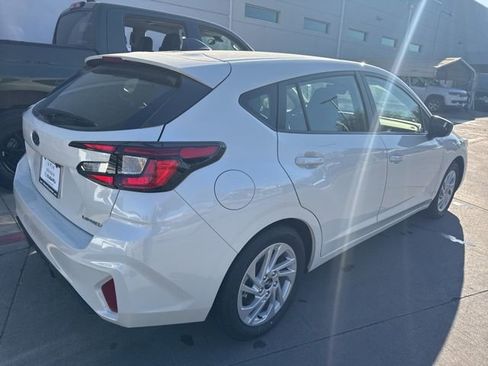 Used 2025 Subaru Impreza 2.0i image 2