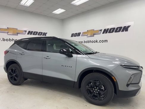 New 2026 Chevrolet Blazer LT w/ Convenience Package image 3