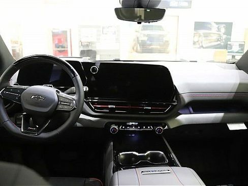 New 2024 Chevrolet Silverado EV RST image 9