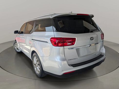 Used 2019 Kia Sedona EX FWD image 3