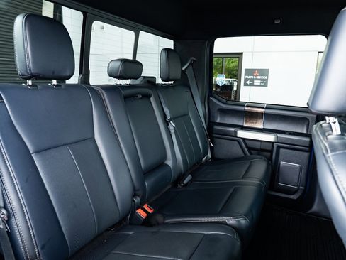 Used 2022 Ford F350 Lariat w/ Chrome Package image 22