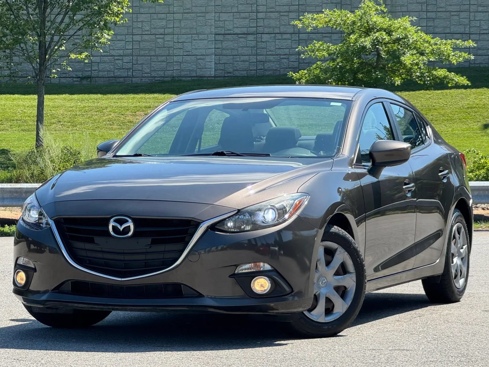 Used 2014 MAZDA MAZDA3 i Sport FWD image 1