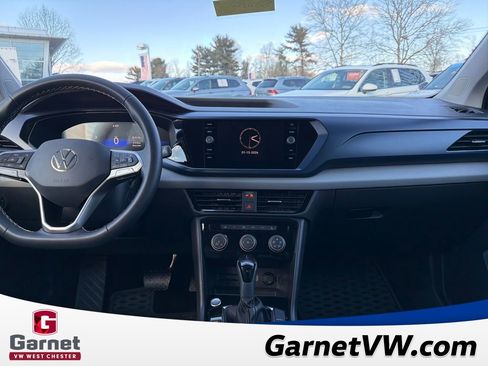 Certified 2023 Volkswagen Taos SE image 13