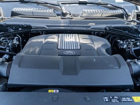 New 2025 Land Rover Defender 110 X-Dynamic SE image 31