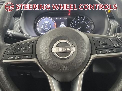 Used 2022 Nissan Kicks SV FWD image 19