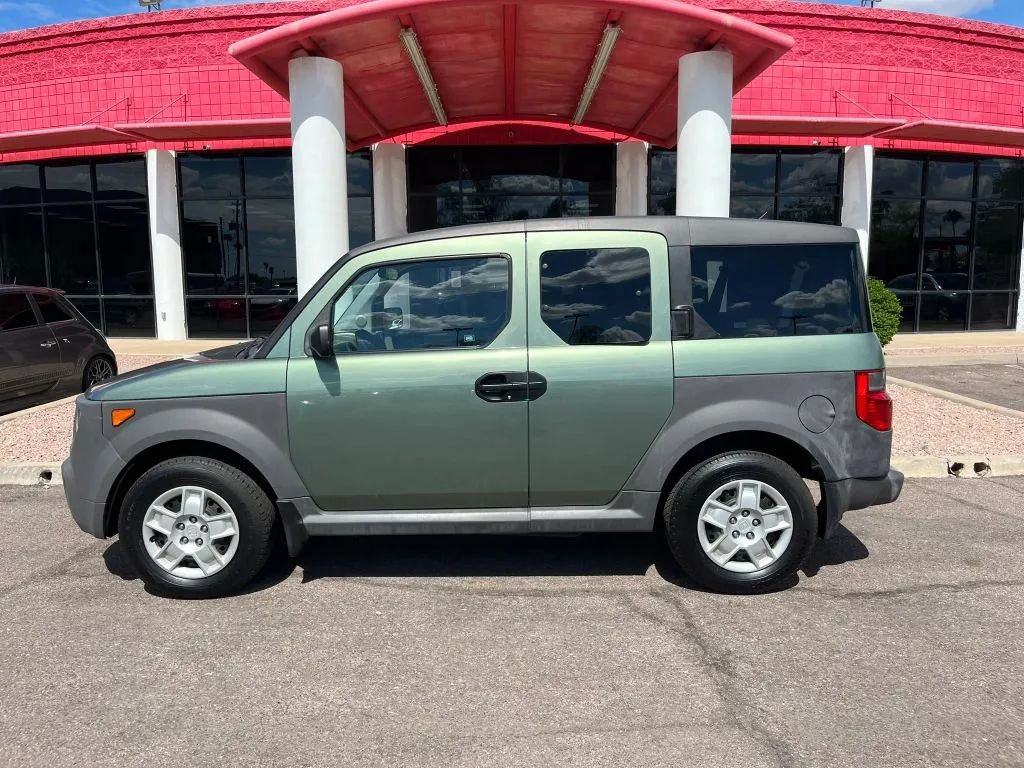 Used 2005 Honda Element LX image 2