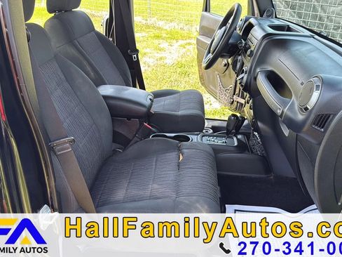 Used 2012 Jeep Wrangler Unlimited Sport AWD/4WD image 12