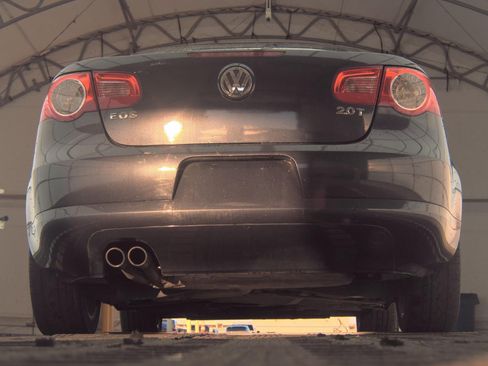 Used 2010 Volkswagen Eos Komfort image 4