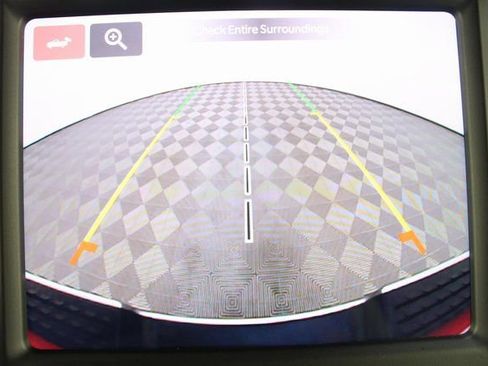 Used 2024 RAM 2500 Big Horn w/ Bed Utility Group image 3