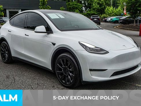 Used 2023 Tesla Model Y Long Range AWD/4WD image 4