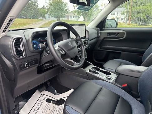 Certified 2025 Ford Bronco Sport Outer Banks w/ Outer Banks Tech Package+ AWD/4WD image 9