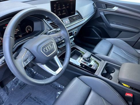 Used 2023 Audi Q5 2.0T Premium Plus w/ Premium Plus Package AWD/4WD image 11
