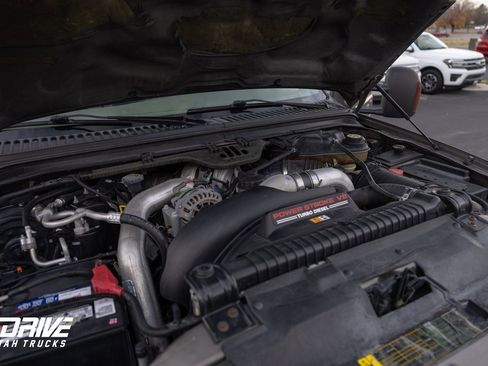 Used 2004 Ford Excursion Eddie Bauer image 28