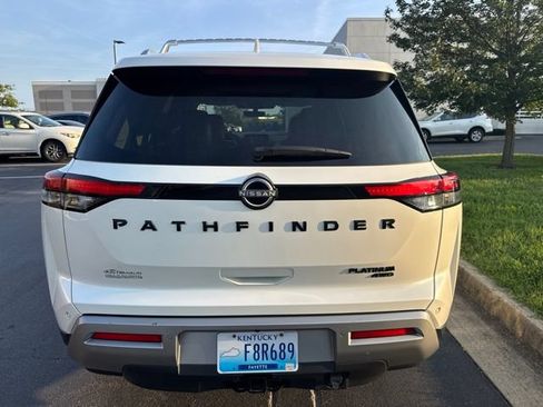 Used 2023 Nissan Pathfinder Platinum AWD/4WD image 9