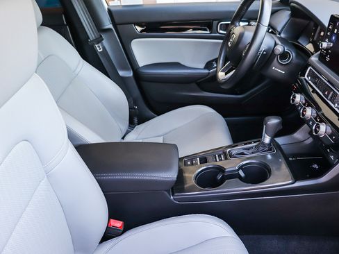 Used 2025 Honda Civic Sport Touring image 19