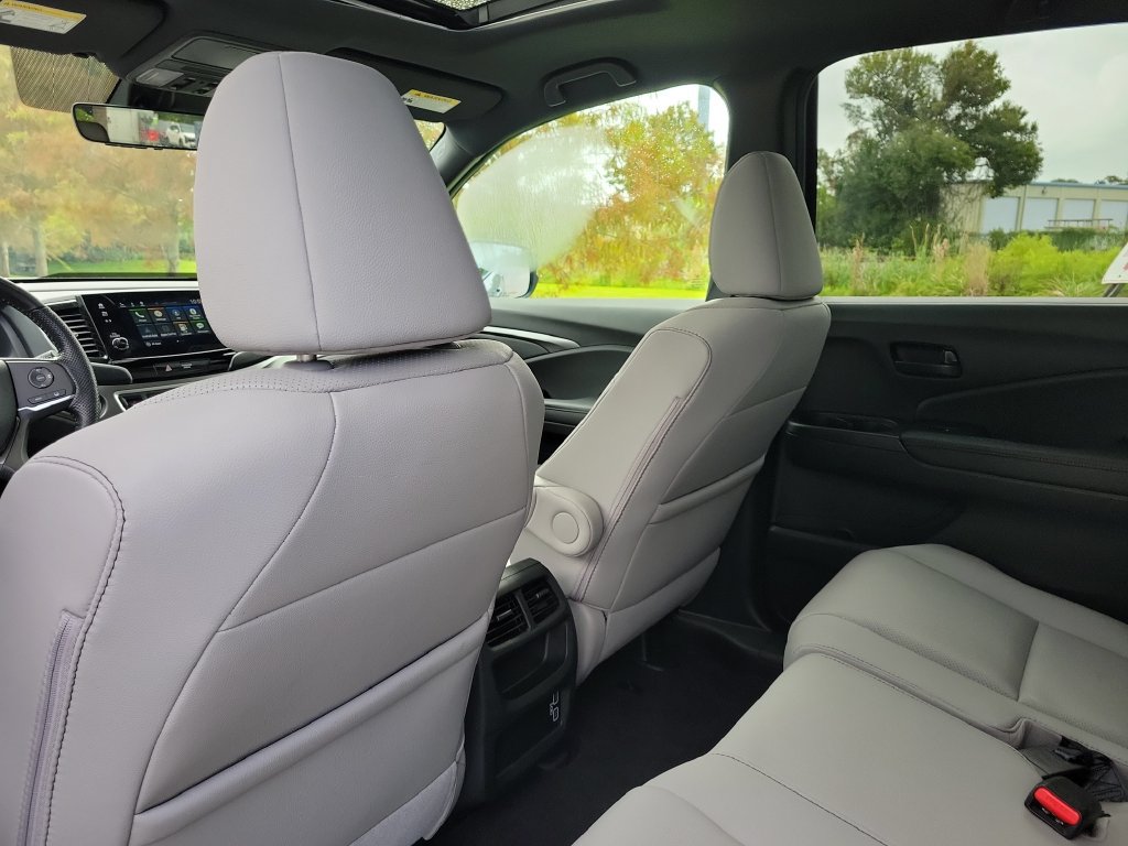 Used 2023 Honda Passport EX-L image 24