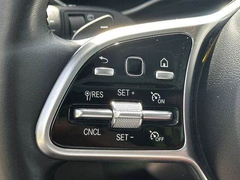 Certified 2022 Mercedes-Benz GLC 300 image 28
