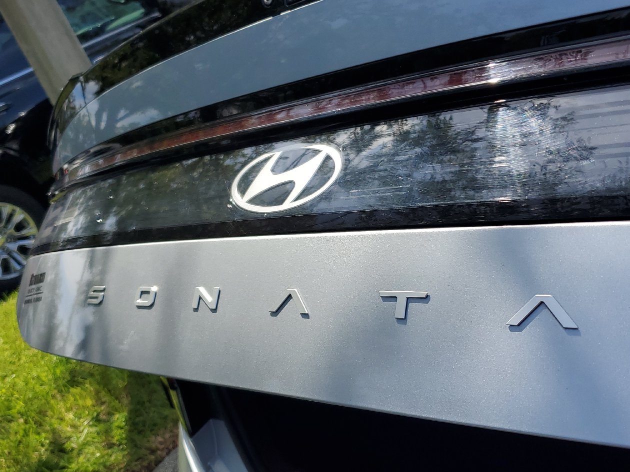 Used 2025 Hyundai Sonata SEL FWD image 6