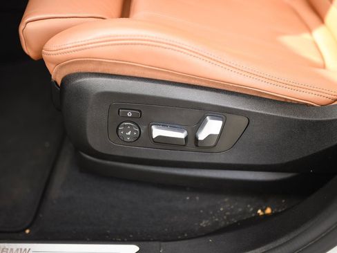 Used 2021 BMW X5 xDrive45e w/ Premium Package 3 image 28