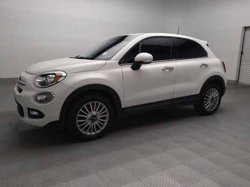 Used 2018 FIAT 500X Lounge image 2