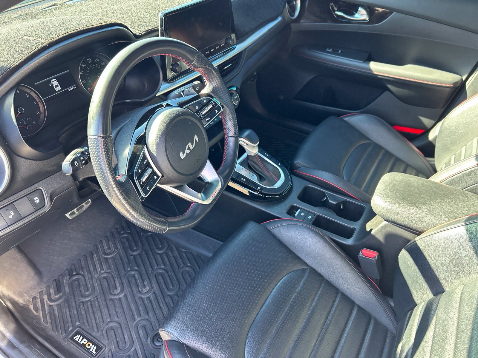 Used 2023 Kia Forte GT w/ GT2 Package FWD image 6