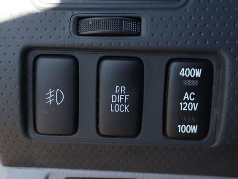 Used 2014 Toyota Tacoma Base w/ TRD Off-Road Package image 21