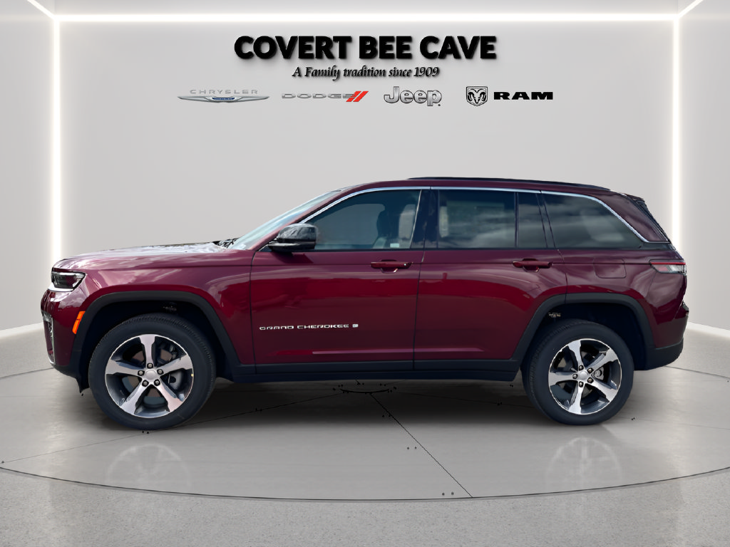 New 2026 Jeep Grand Cherokee Limited w/ Luxury Tech Group II RWD image 5
