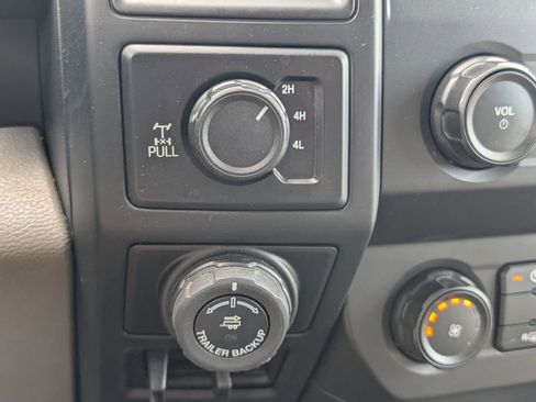 Used 2020 Ford F150 XL w/ Equipment Group 101A Mid AWD/4WD image 14