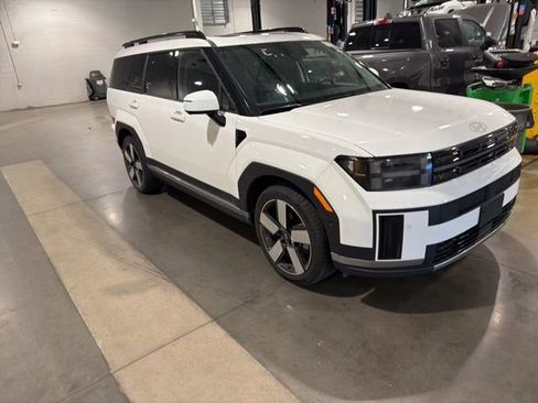 Used 2024 Hyundai Santa Fe Limited image 14