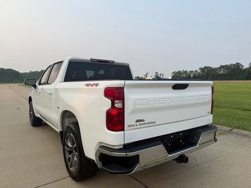 Used 2024 Chevrolet Silverado 1500 LT AWD/4WD image 10