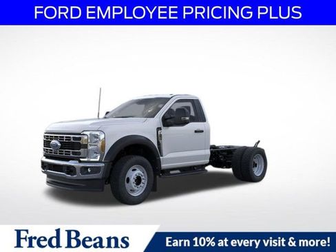 New 2025 Ford F550 4x4 Regular Cab Super Duty image 1