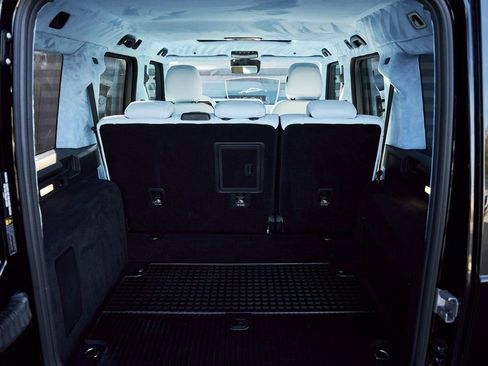 Used 2026 Mercedes-Benz G 63 AMG 4MATIC image 31