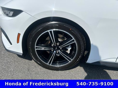 Used 2025 Ford Mustang Premium RWD image 32