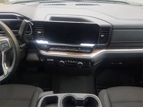 Used 2025 Chevrolet Silverado 1500 LT image 11