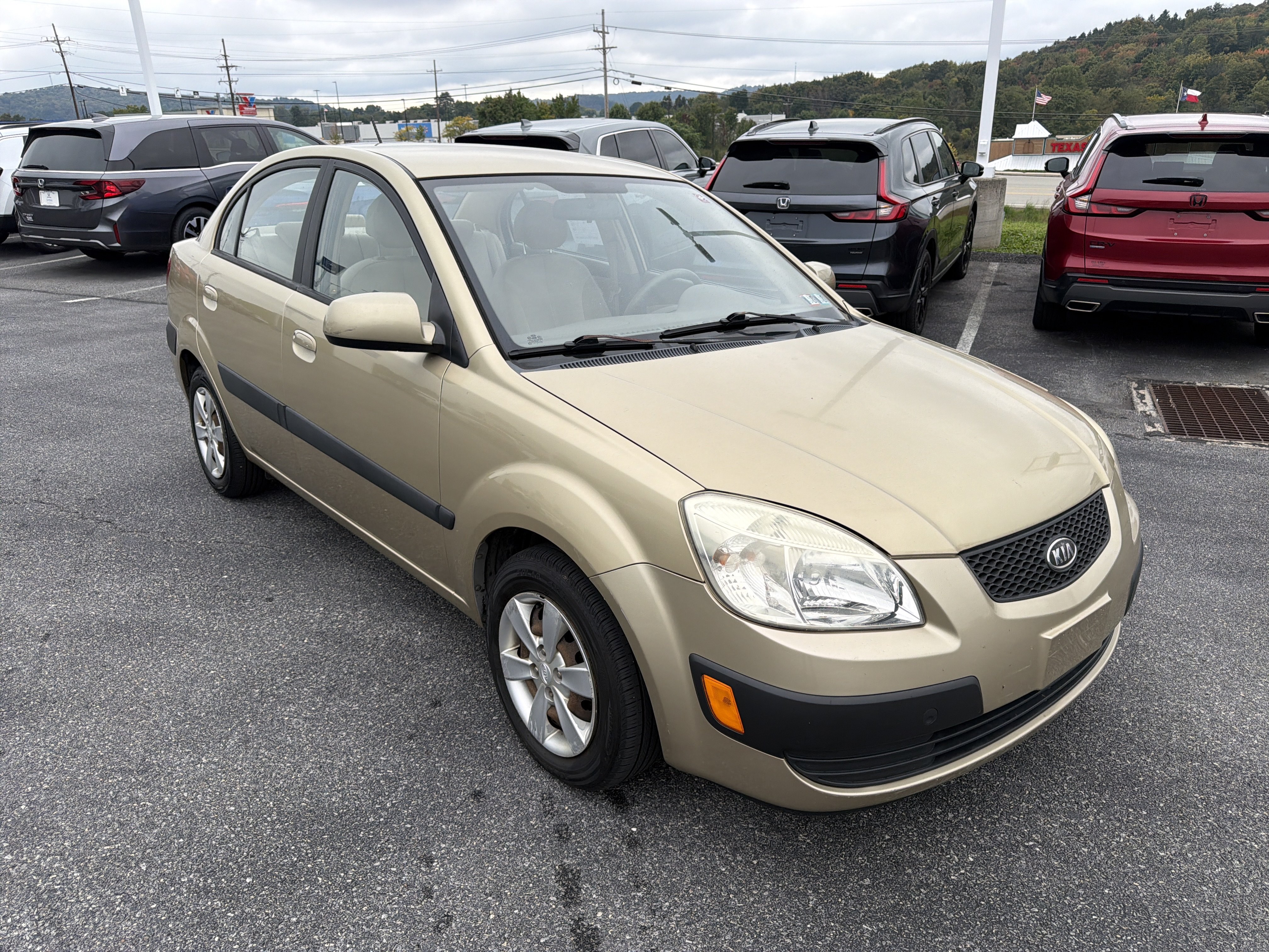 Used 2009 Kia Rio LX FWD image 1