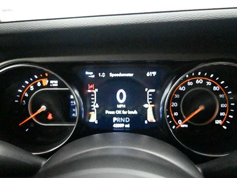Used 2021 Jeep Gladiator Sport AWD/4WD image 13