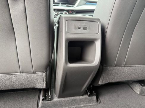 New 2026 Chevrolet Trax LT w/ Midnight Edition FWD image 23