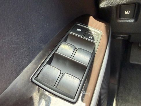 Used 2019 Lexus GX 460 w/ Navigation Package AWD/4WD image 16