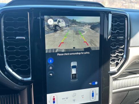 New 2025 Ford Ranger XLT w/ FX4 Off-Road Package image 8